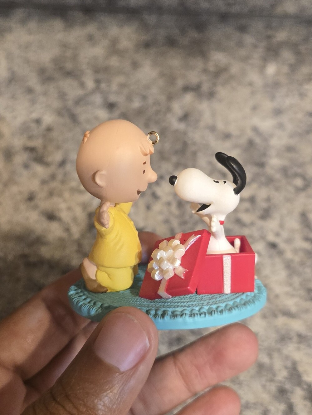 Hallmark 2015 Keepsake Peanuts Gang A Snoopy For Christmas Ornament